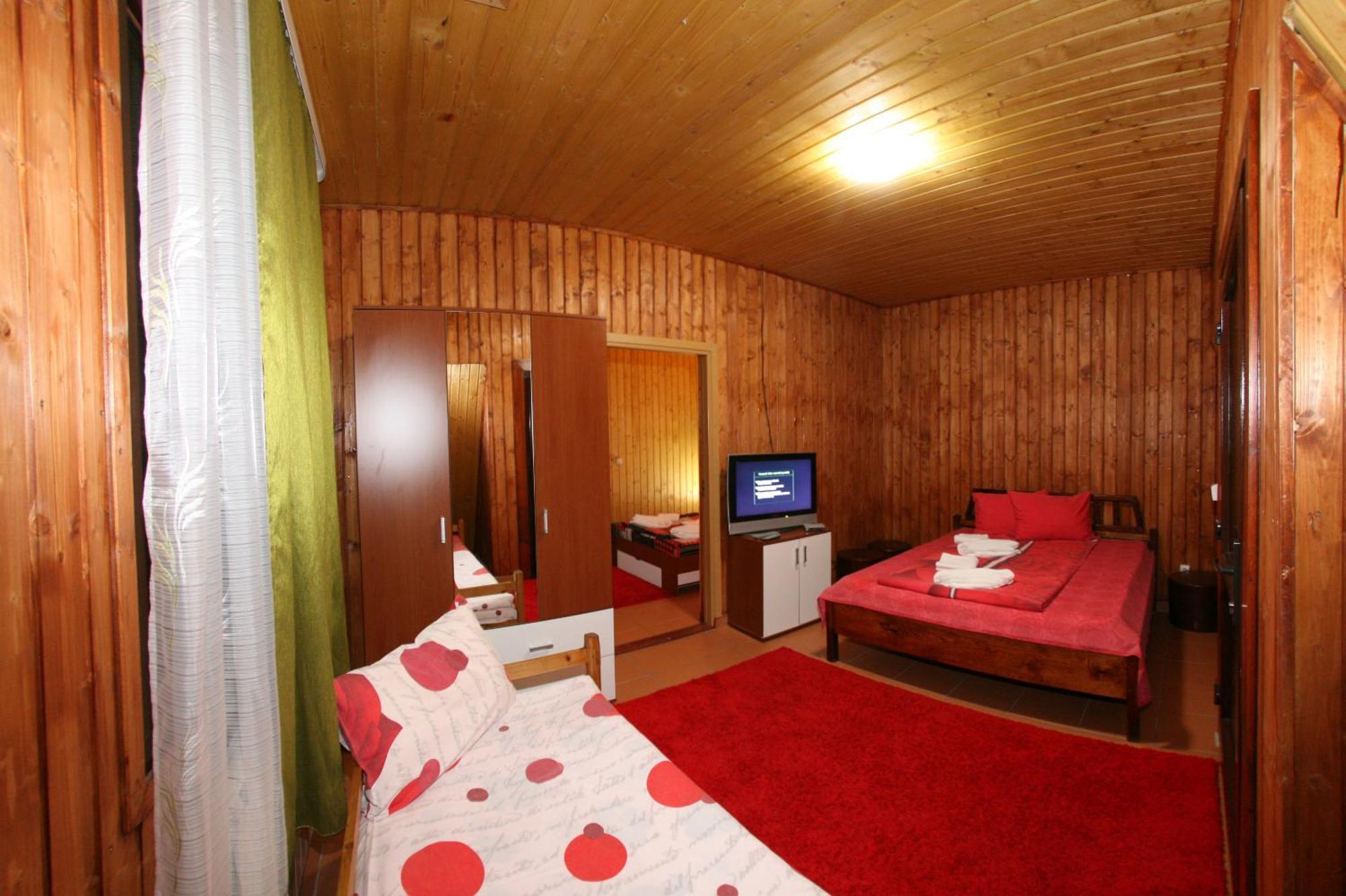 Pensiunea El Plazza Băile Herculane 部屋 写真